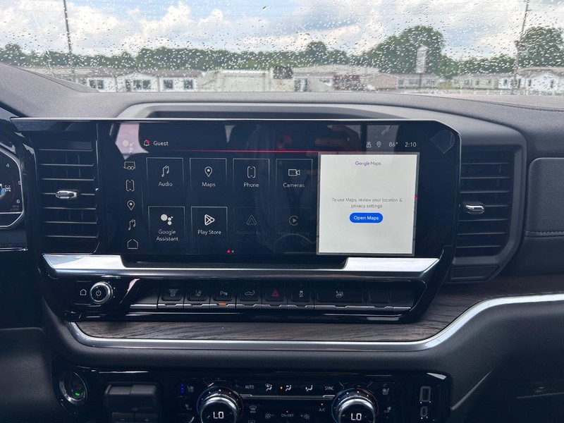 GMC Sierra 2500HD Vehicle Full-screen Gallery Image 11