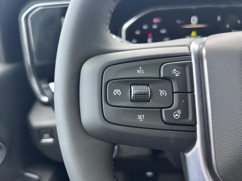 GMC Sierra 2500HD Vehicle Full-screen Gallery Image 9