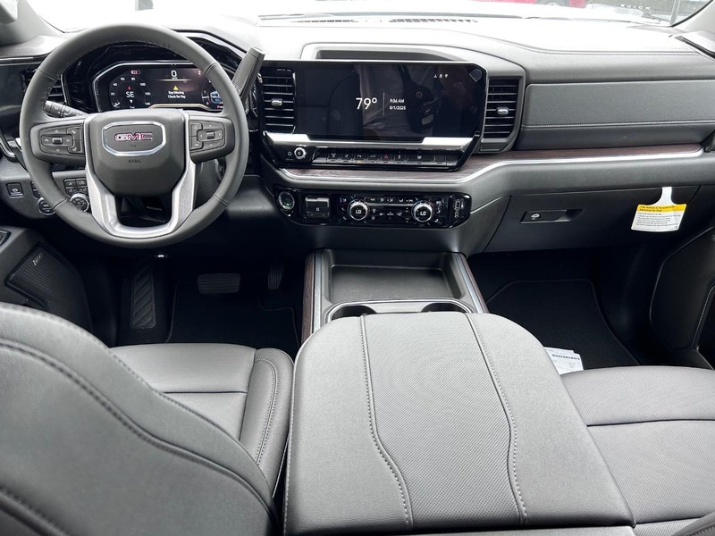 GMC Sierra 2500HD Vehicle Full-screen Gallery Image 7