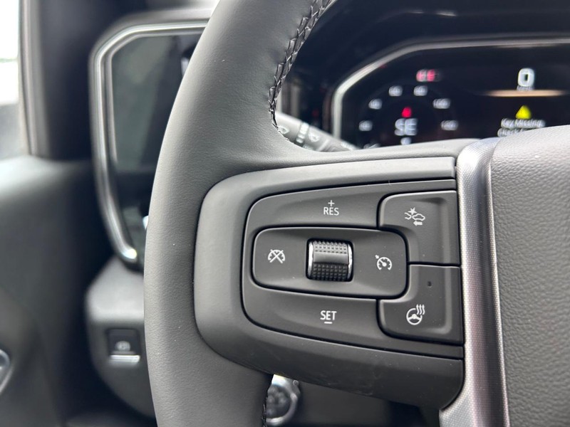 GMC Sierra 2500HD Vehicle Full-screen Gallery Image 9