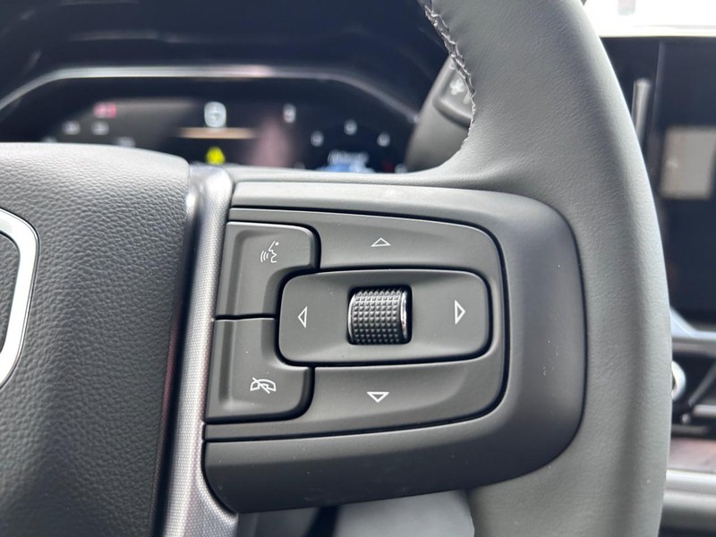 GMC Sierra 2500HD Vehicle Full-screen Gallery Image 10