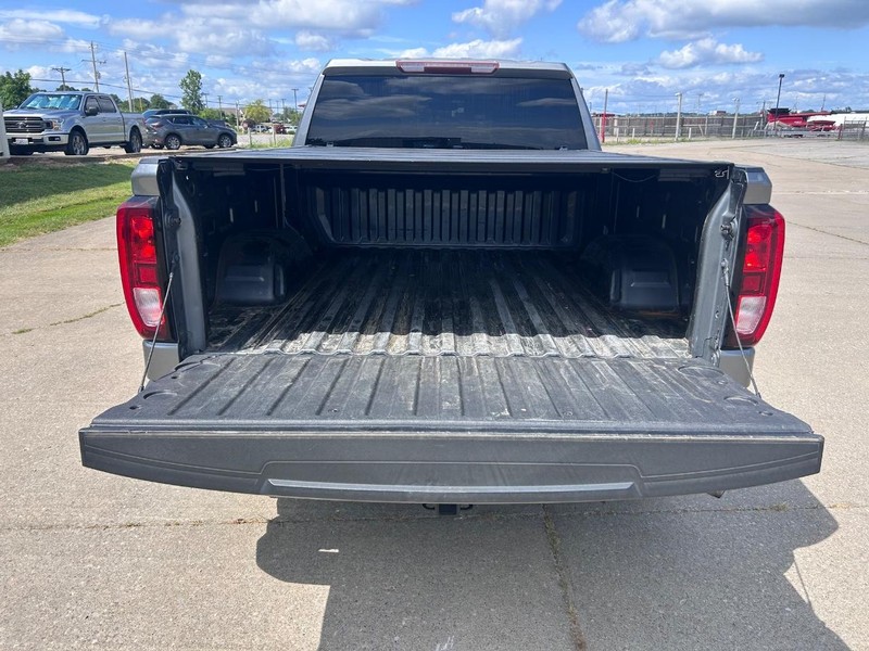 GMC Sierra 1500 Vehicle Full-screen Gallery Image 5