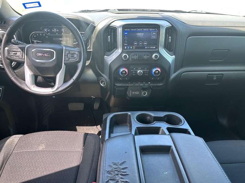 GMC Sierra 1500 Vehicle Full-screen Gallery Image 8
