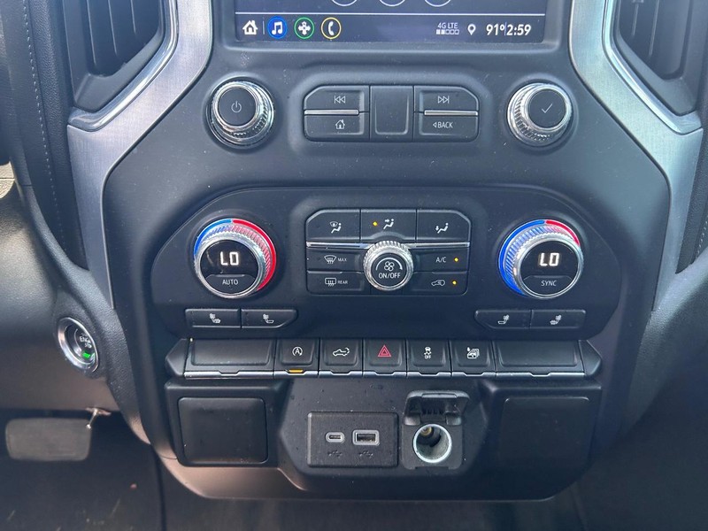 GMC Sierra 1500 Vehicle Full-screen Gallery Image 13