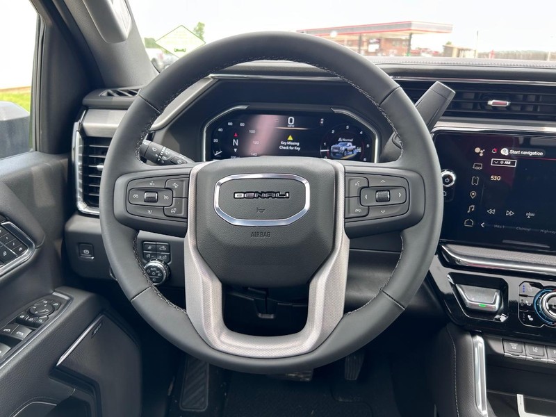 GMC Sierra 3500HD Vehicle Full-screen Gallery Image 10