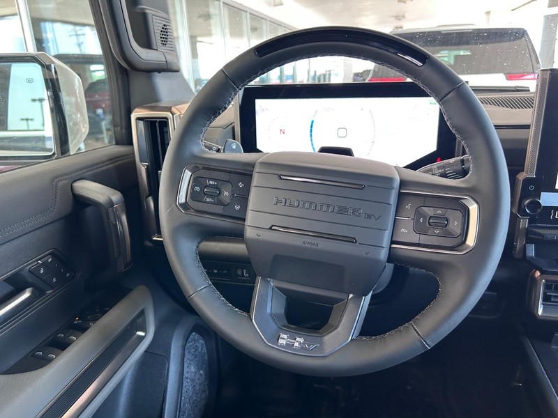 GMC HUMMER EV SUV Vehicle Full-screen Gallery Image 11