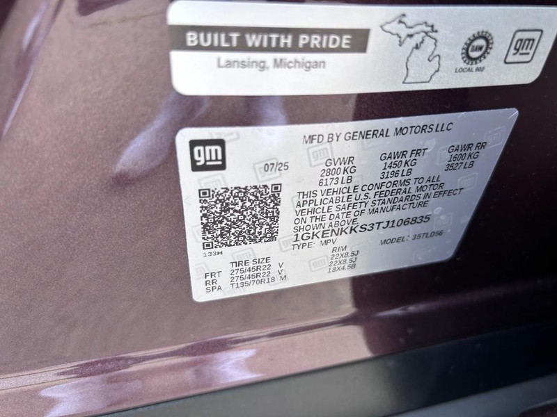 GMC Acadia Vehicle Full-screen Gallery Image 23