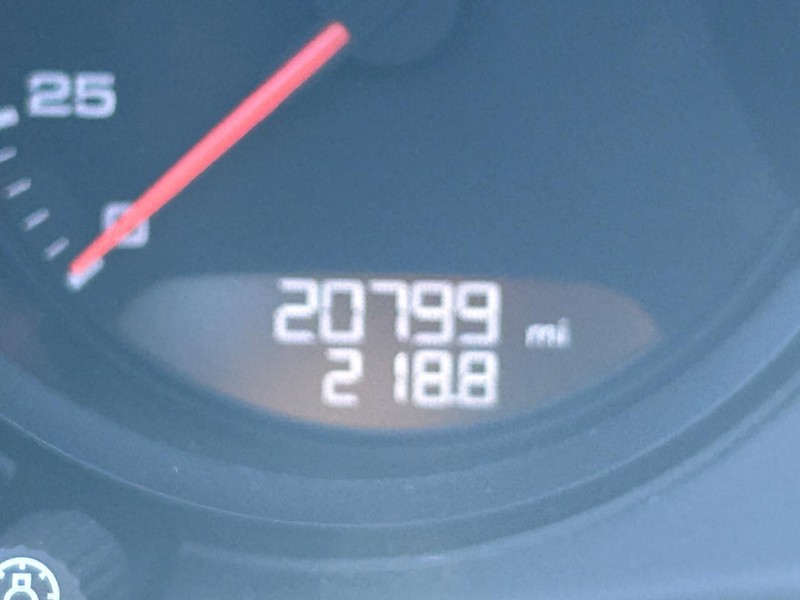 Porsche 718 Boxster Vehicle Full-screen Gallery Image 22