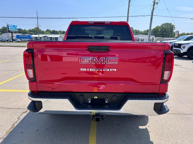 GMC Sierra 1500 Vehicle Full-screen Gallery Image 4