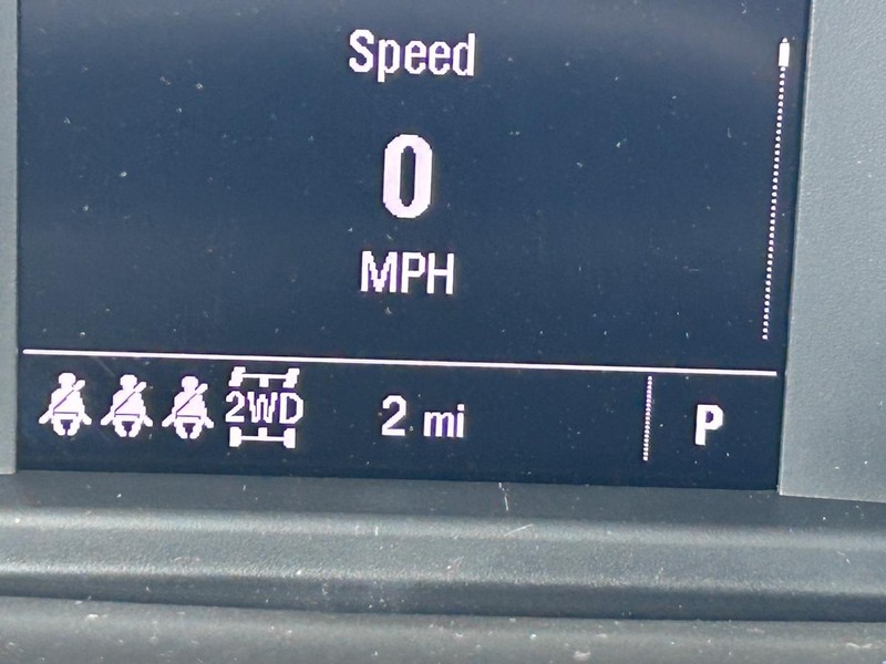 GMC Sierra 1500 Vehicle Full-screen Gallery Image 15