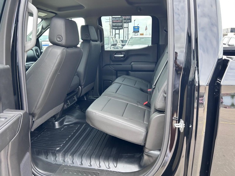 GMC Sierra 1500 Vehicle Full-screen Gallery Image 7