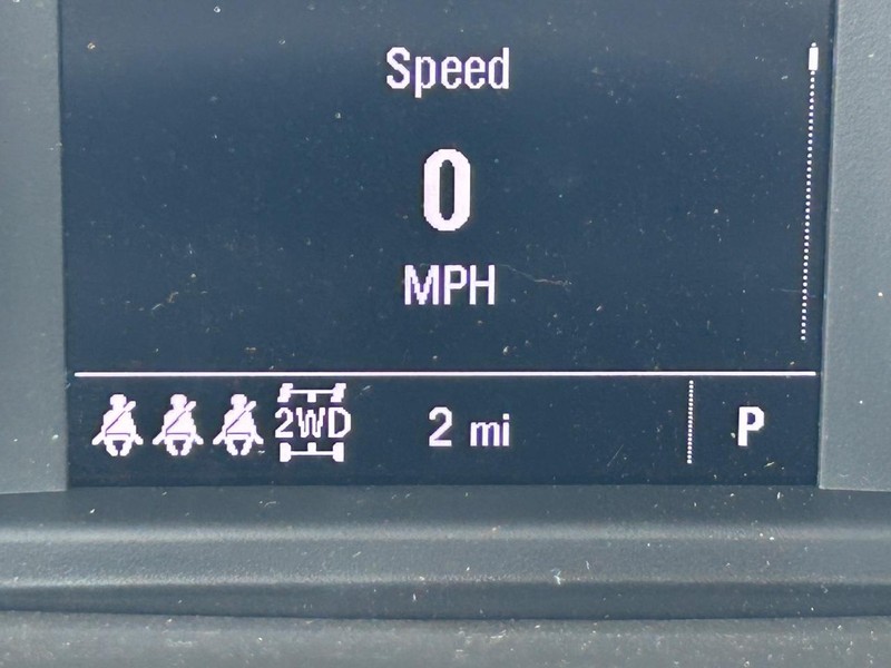 GMC Sierra 1500 Vehicle Full-screen Gallery Image 16