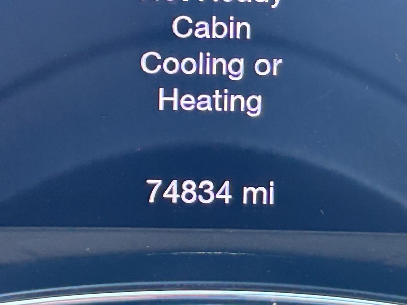 Jeep Grand Cherokee Vehicle Full-screen Gallery Image 21