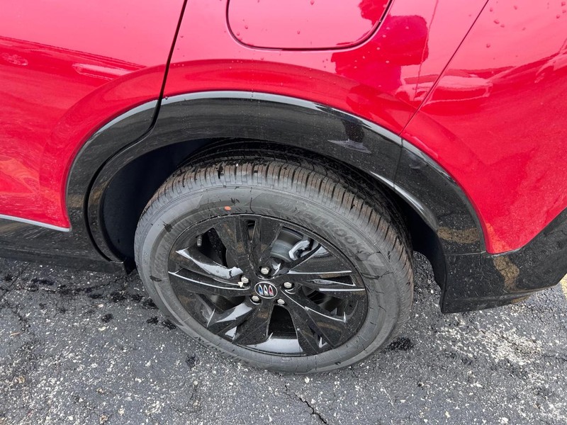 Buick Encore GX Vehicle Full-screen Gallery Image 6