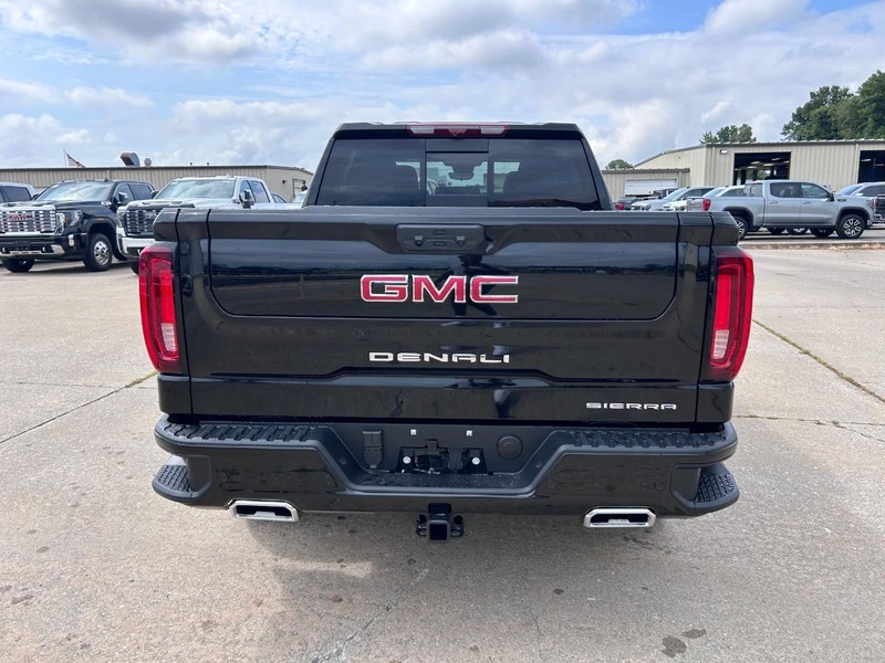 GMC Sierra 1500 Vehicle Full-screen Gallery Image 4