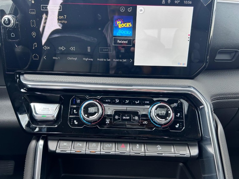 GMC Sierra 1500 Vehicle Full-screen Gallery Image 14