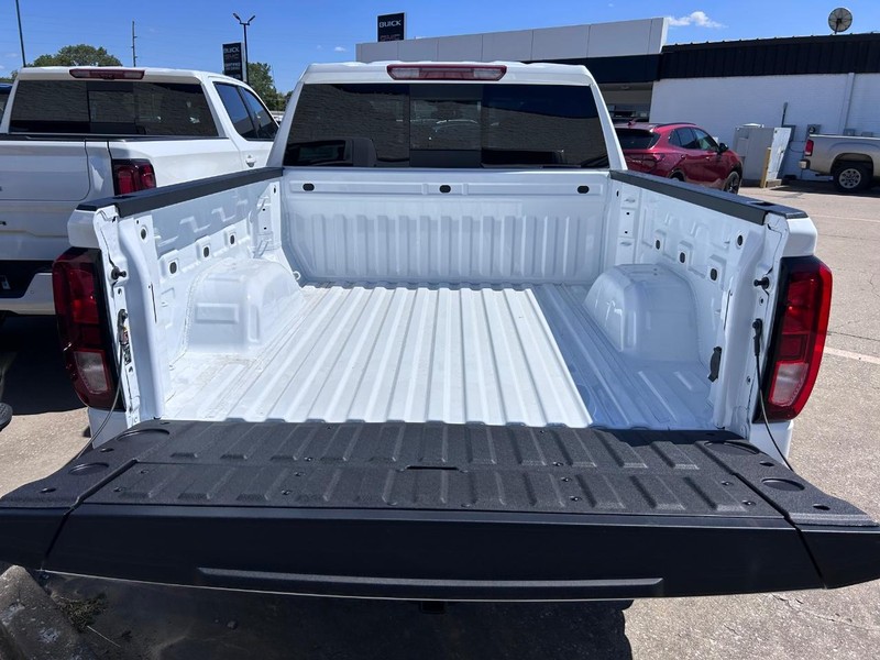 GMC Sierra 1500 Vehicle Full-screen Gallery Image 5