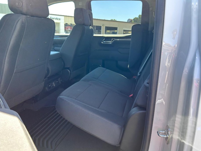 GMC Sierra 1500 Vehicle Full-screen Gallery Image 7