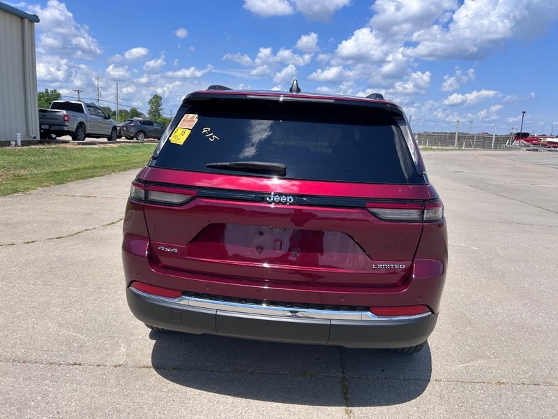 Jeep Grand Cherokee Vehicle Full-screen Gallery Image 4