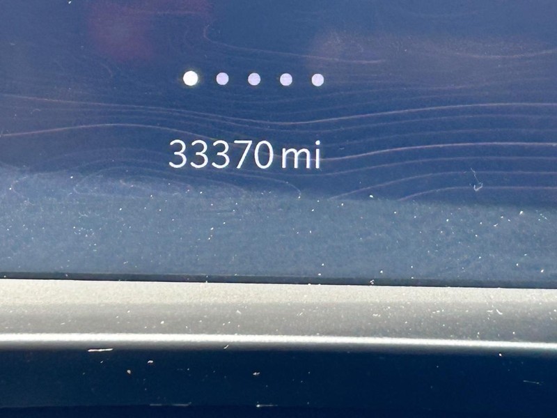 Jeep Grand Cherokee Vehicle Full-screen Gallery Image 21