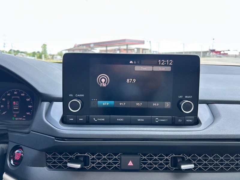 Honda Accord Sedan Vehicle Full-screen Gallery Image 13