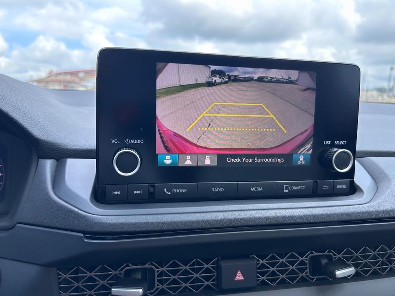 Honda Accord Sedan Vehicle Full-screen Gallery Image 20