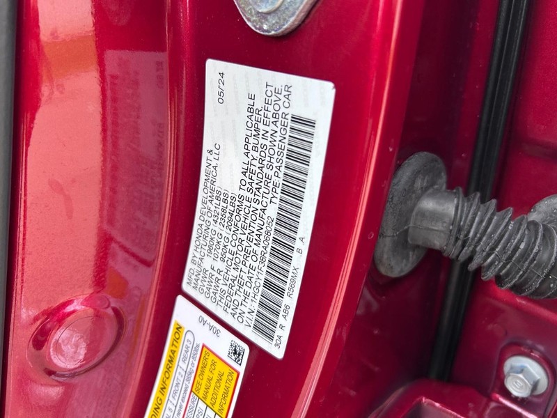 Honda Accord Sedan Vehicle Full-screen Gallery Image 21