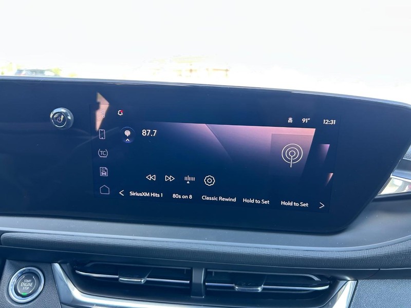 Buick Envista Vehicle Full-screen Gallery Image 12