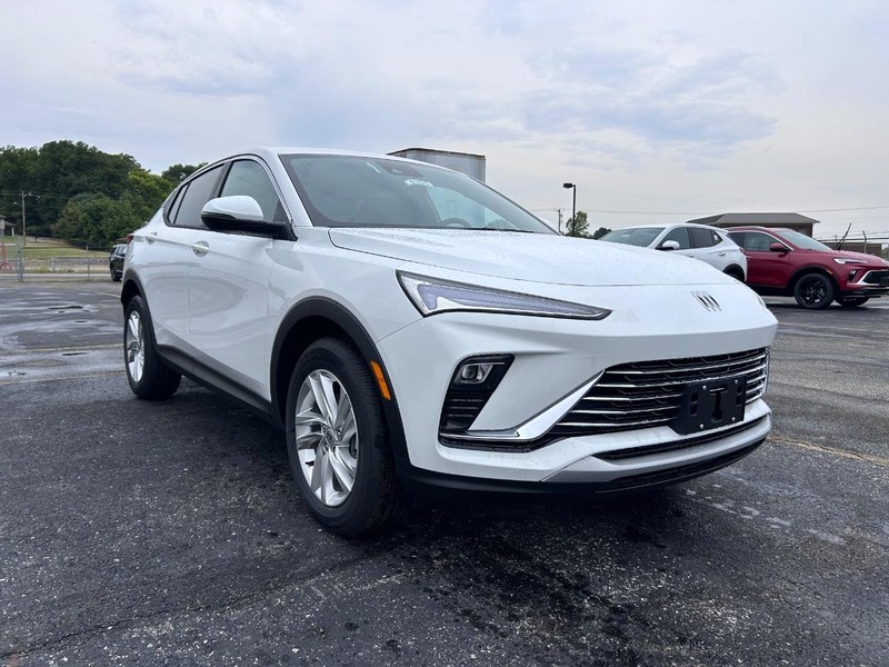 Buick Envista Vehicle Full-screen Gallery Image 6