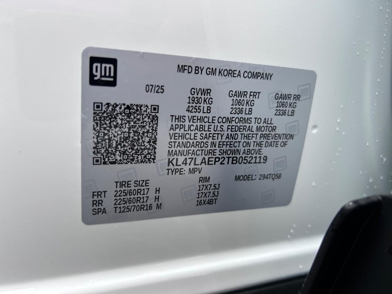 Buick Envista Vehicle Full-screen Gallery Image 24