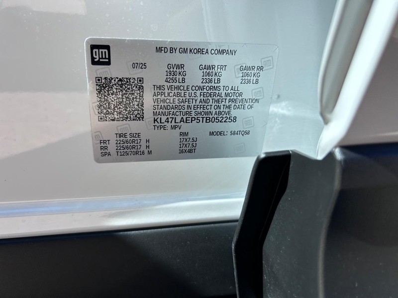 Buick Envista Vehicle Full-screen Gallery Image 20