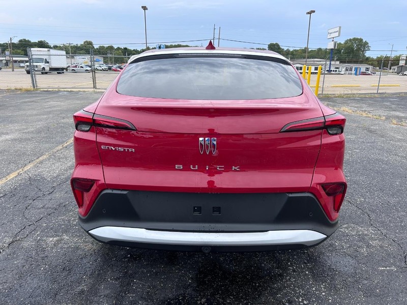 Buick Envista Vehicle Full-screen Gallery Image 4