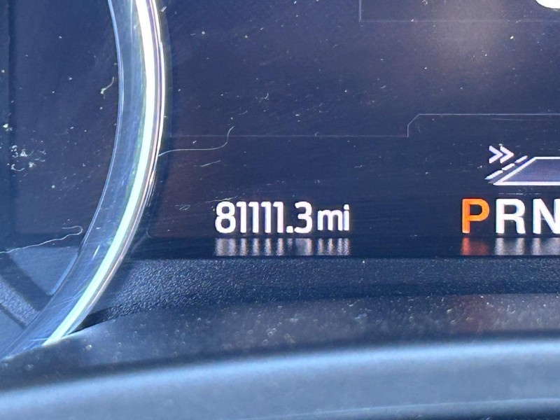 Ford Expedition Max Vehicle Full-screen Gallery Image 23