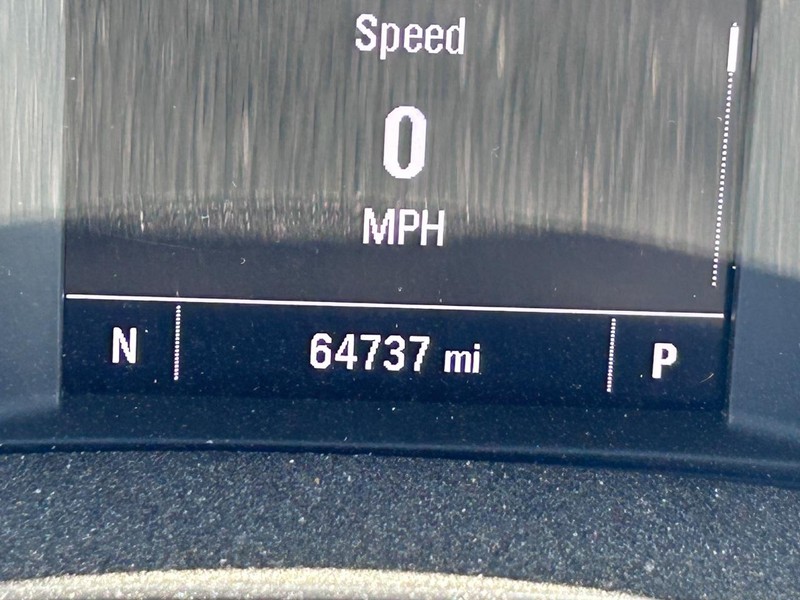 Chevrolet Malibu Vehicle Full-screen Gallery Image 19