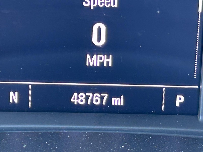 Chevrolet Malibu Vehicle Full-screen Gallery Image 18