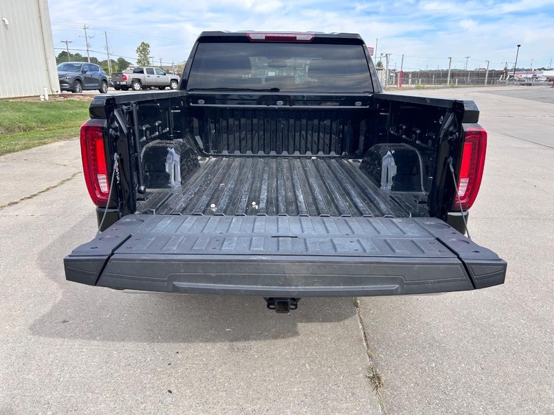 GMC Sierra 1500 Vehicle Full-screen Gallery Image 5