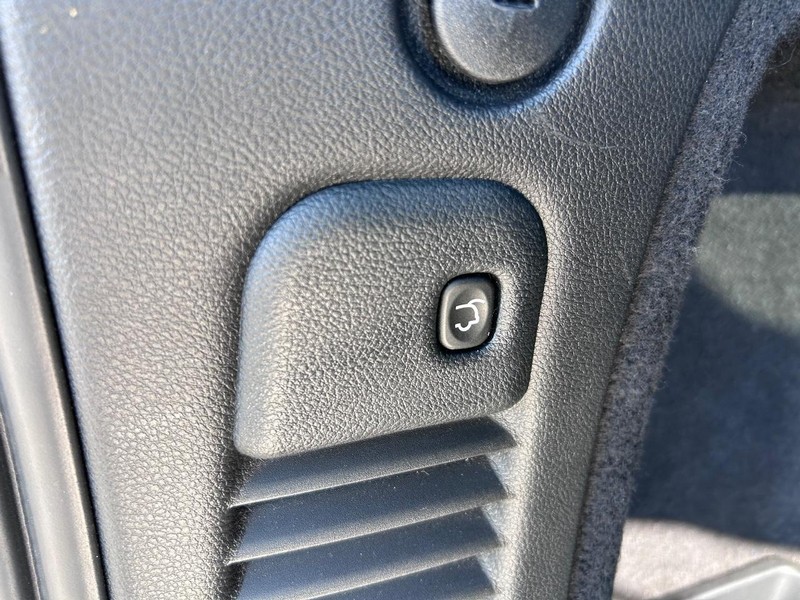 Dodge Durango Vehicle Full-screen Gallery Image 6