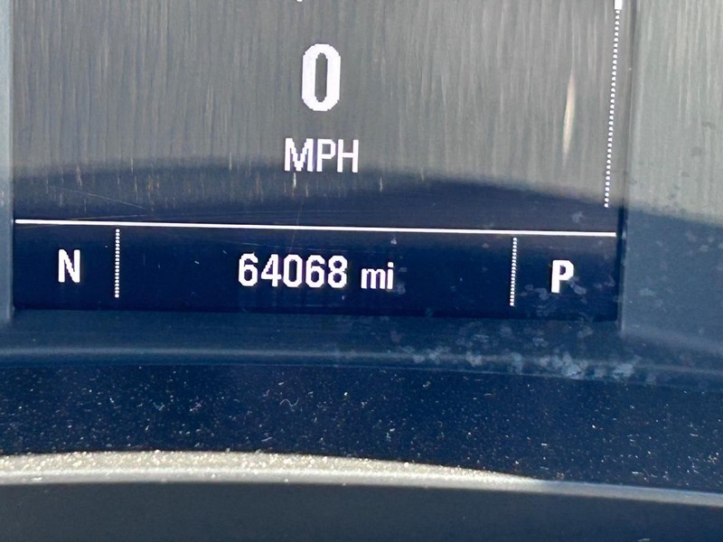 Chevrolet Malibu Vehicle Full-screen Gallery Image 19