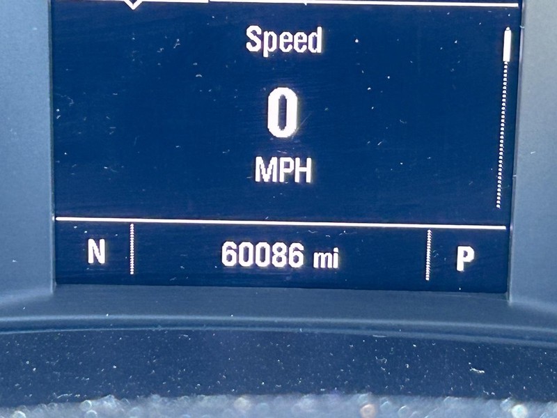 Chevrolet Malibu Vehicle Full-screen Gallery Image 19