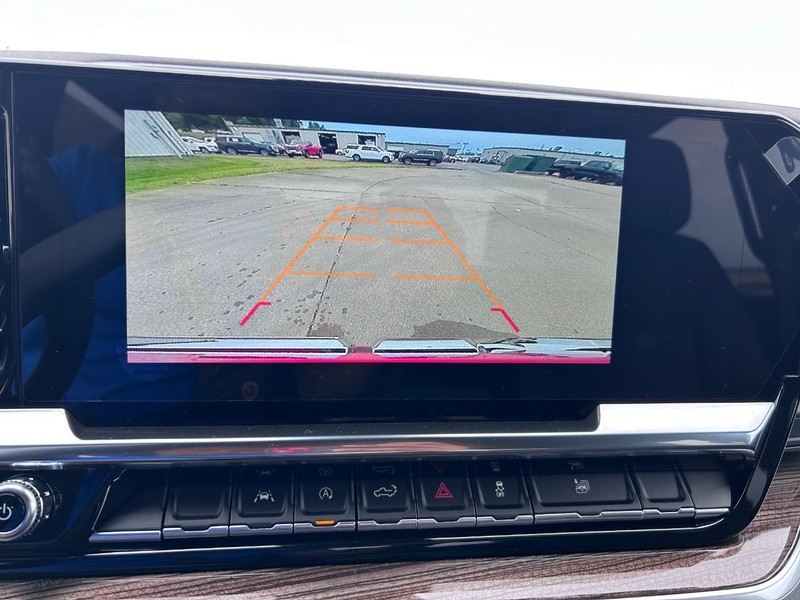 GMC Sierra 1500 Vehicle Full-screen Gallery Image 18