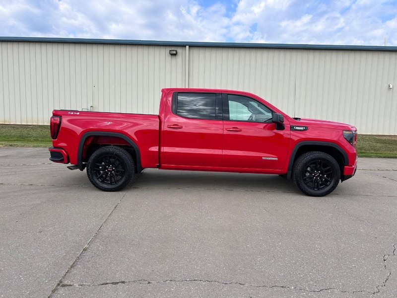 GMC Sierra 1500 Vehicle Full-screen Gallery Image 2