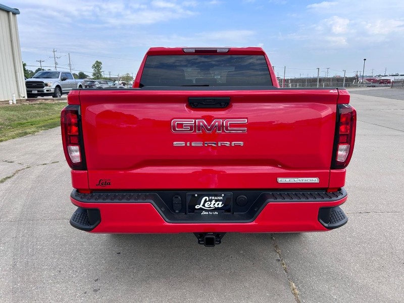 GMC Sierra 1500 Vehicle Full-screen Gallery Image 4