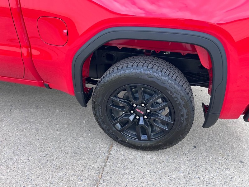 GMC Sierra 1500 Vehicle Full-screen Gallery Image 6