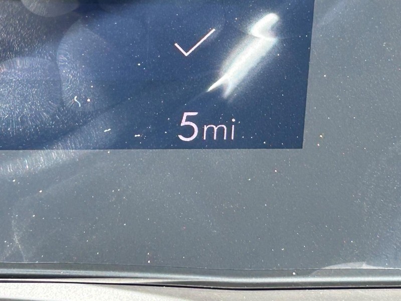 Buick Envista Vehicle Full-screen Gallery Image 18