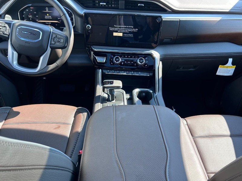 GMC Sierra 1500 Vehicle Full-screen Gallery Image 9