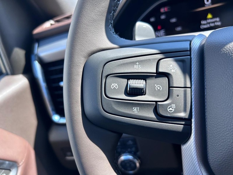 GMC Sierra 1500 Vehicle Full-screen Gallery Image 11