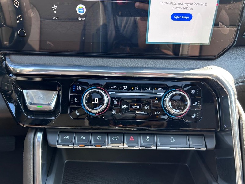 GMC Sierra 1500 Vehicle Full-screen Gallery Image 14