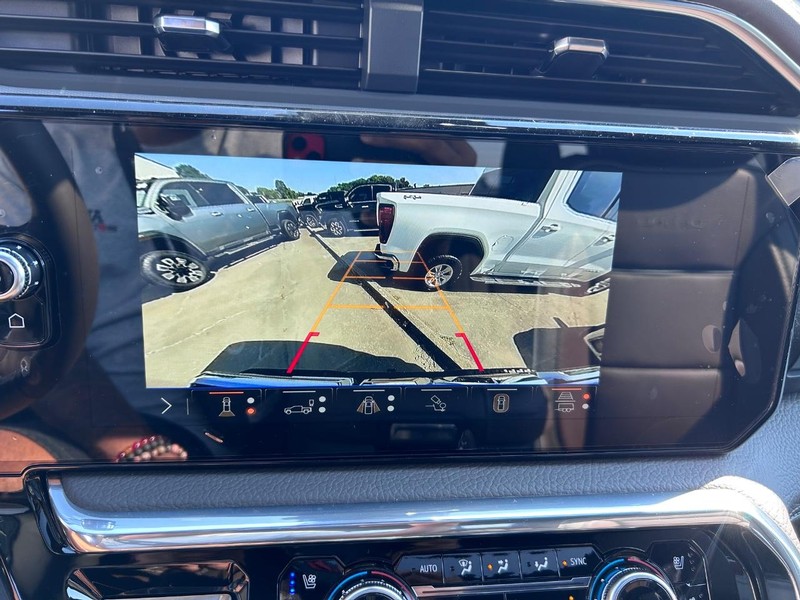 GMC Sierra 1500 Vehicle Full-screen Gallery Image 21