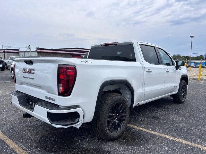 GMC Sierra 1500 Vehicle Full-screen Gallery Image 3