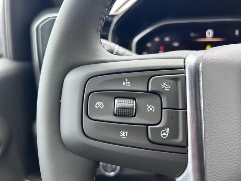 GMC Sierra 1500 Vehicle Full-screen Gallery Image 10